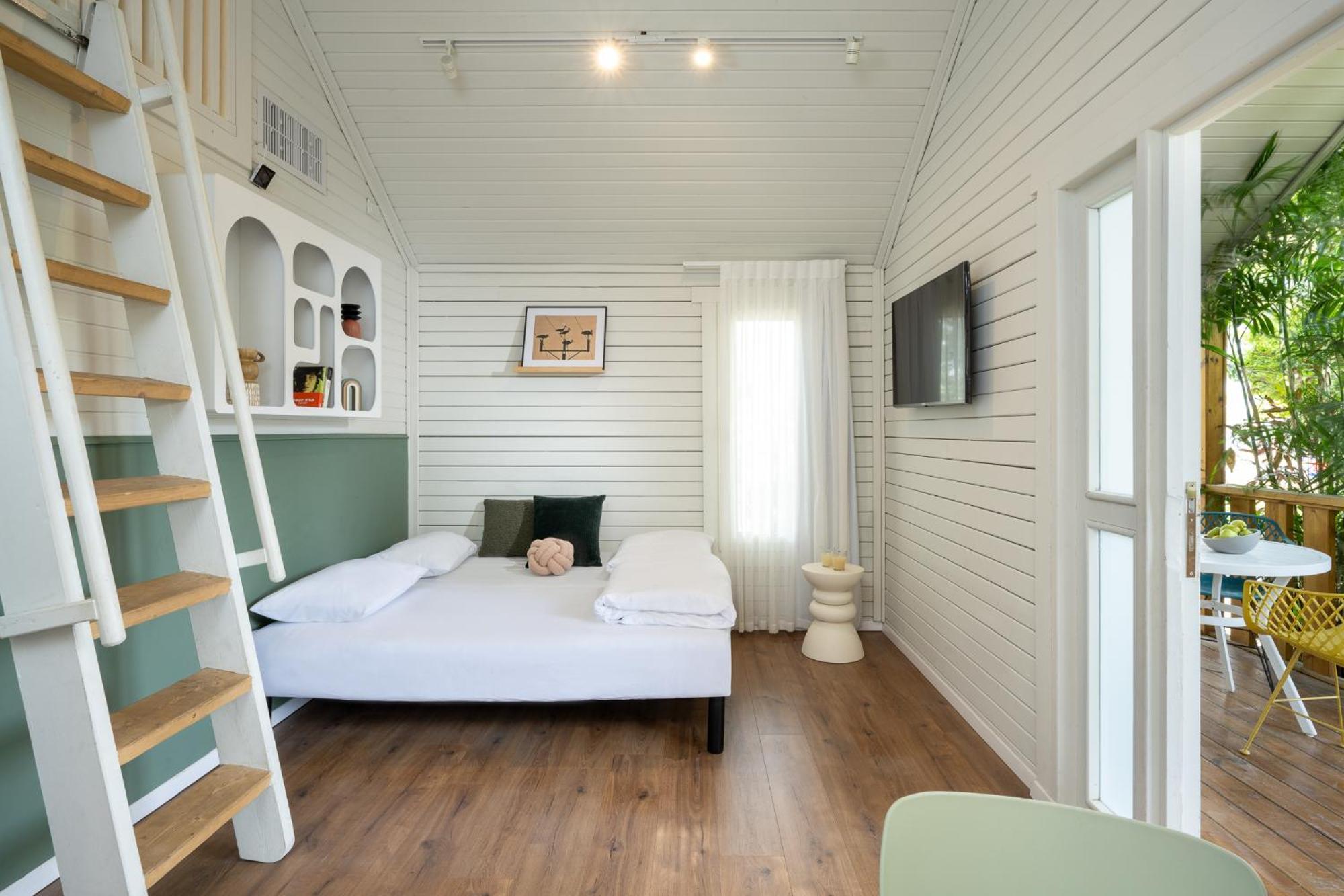 Nir David Country Lodge Room photo