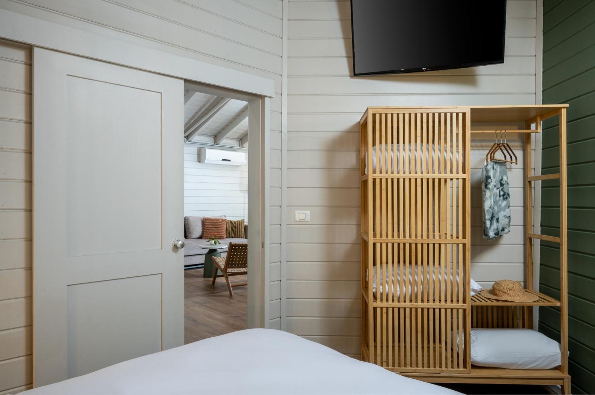 Nir David Country Lodge Room photo