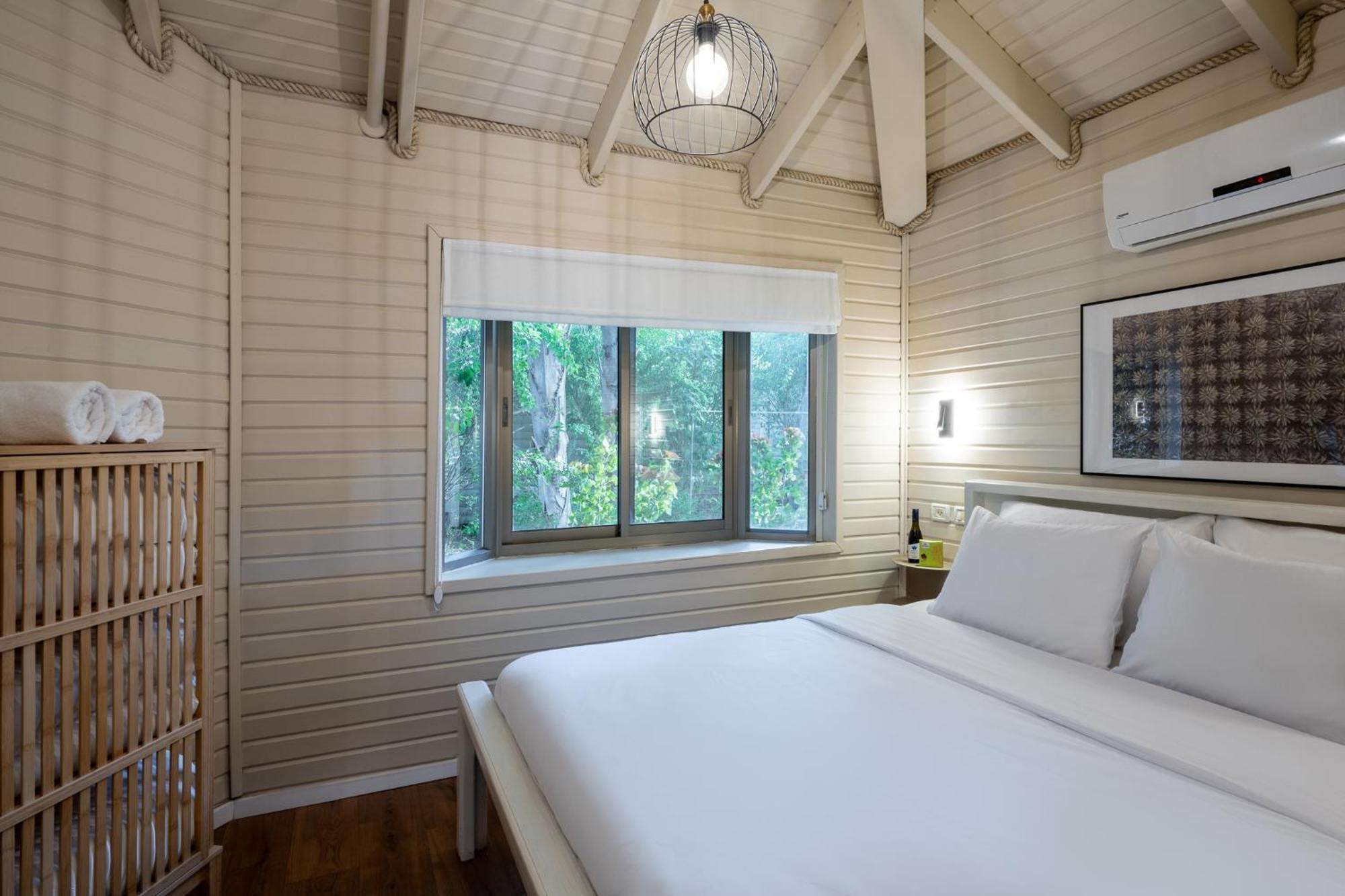 Nir David Country Lodge Room photo